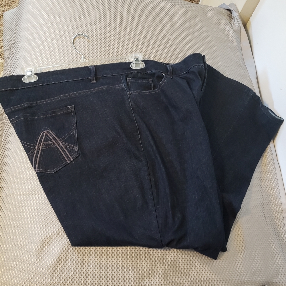 Avenue Jeans